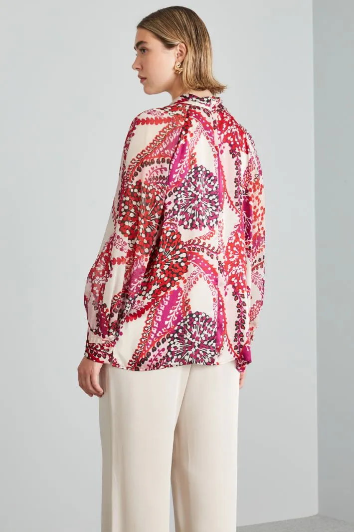 Blusa in raso e georgette