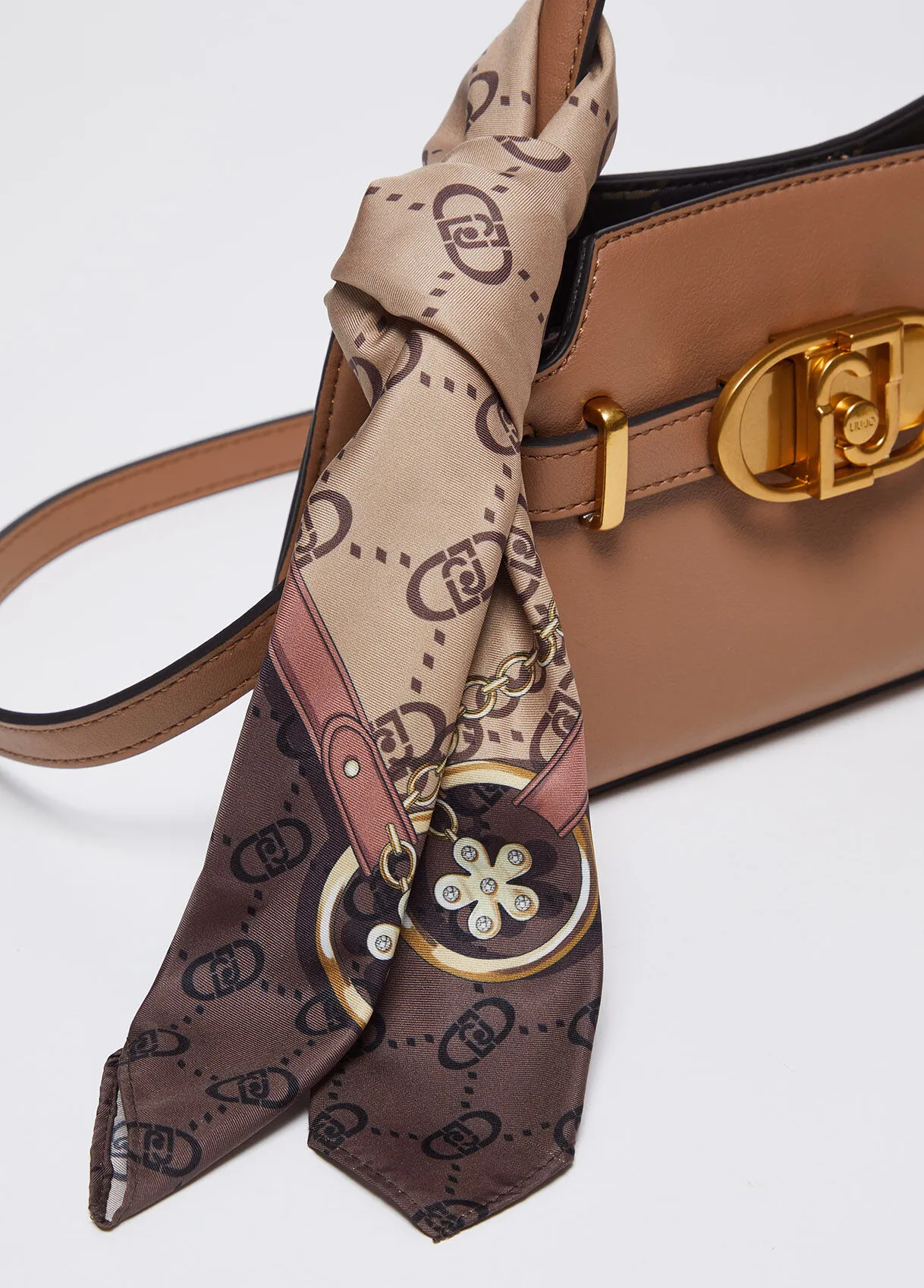 Borsa a mano con foulard