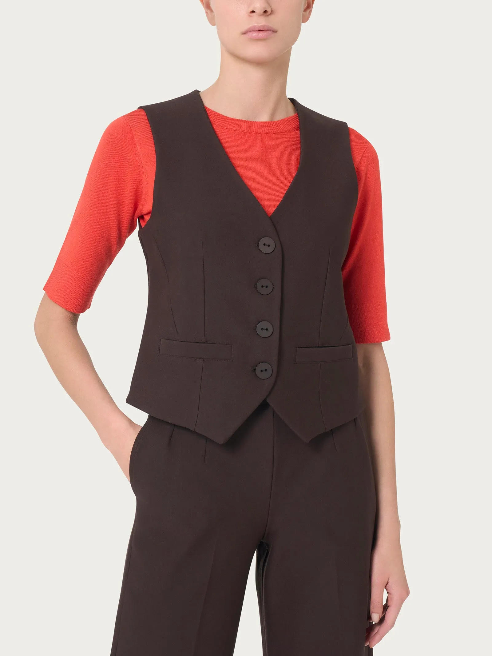 Gilet con quattro bottoni in Compact  - Chocolate Torte
