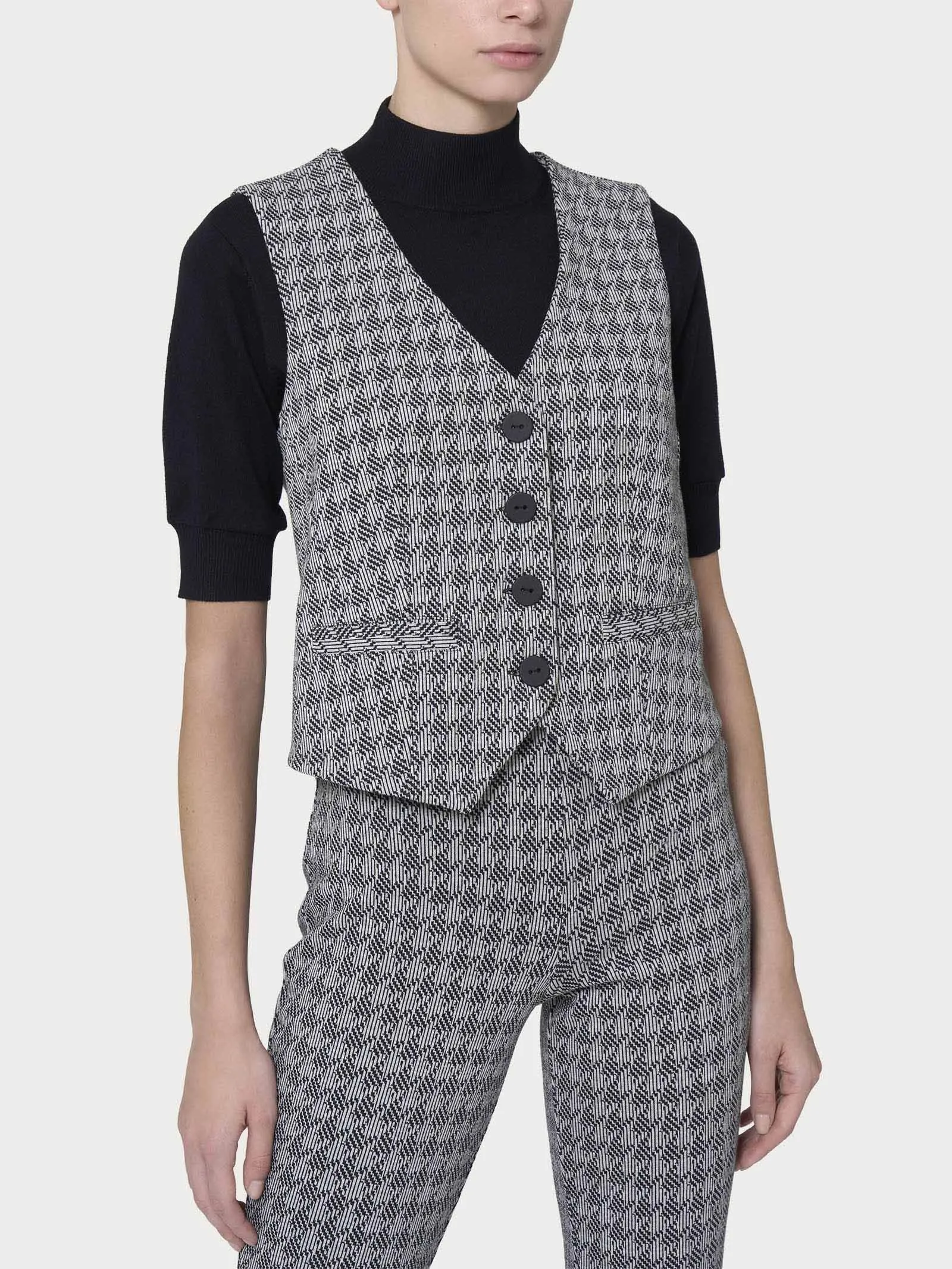 Gilet con quattro bottoni in tessuto Eco Jacquard - Fant.Nero