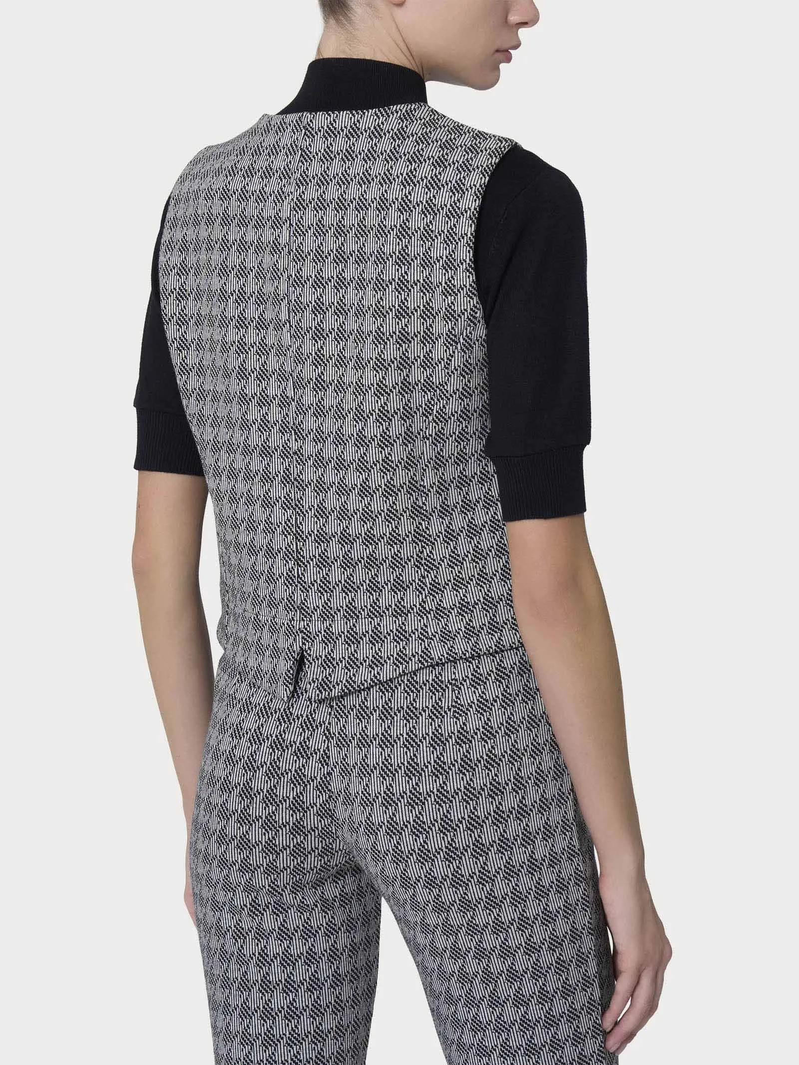 Gilet con quattro bottoni in tessuto Eco Jacquard - Fant.Nero