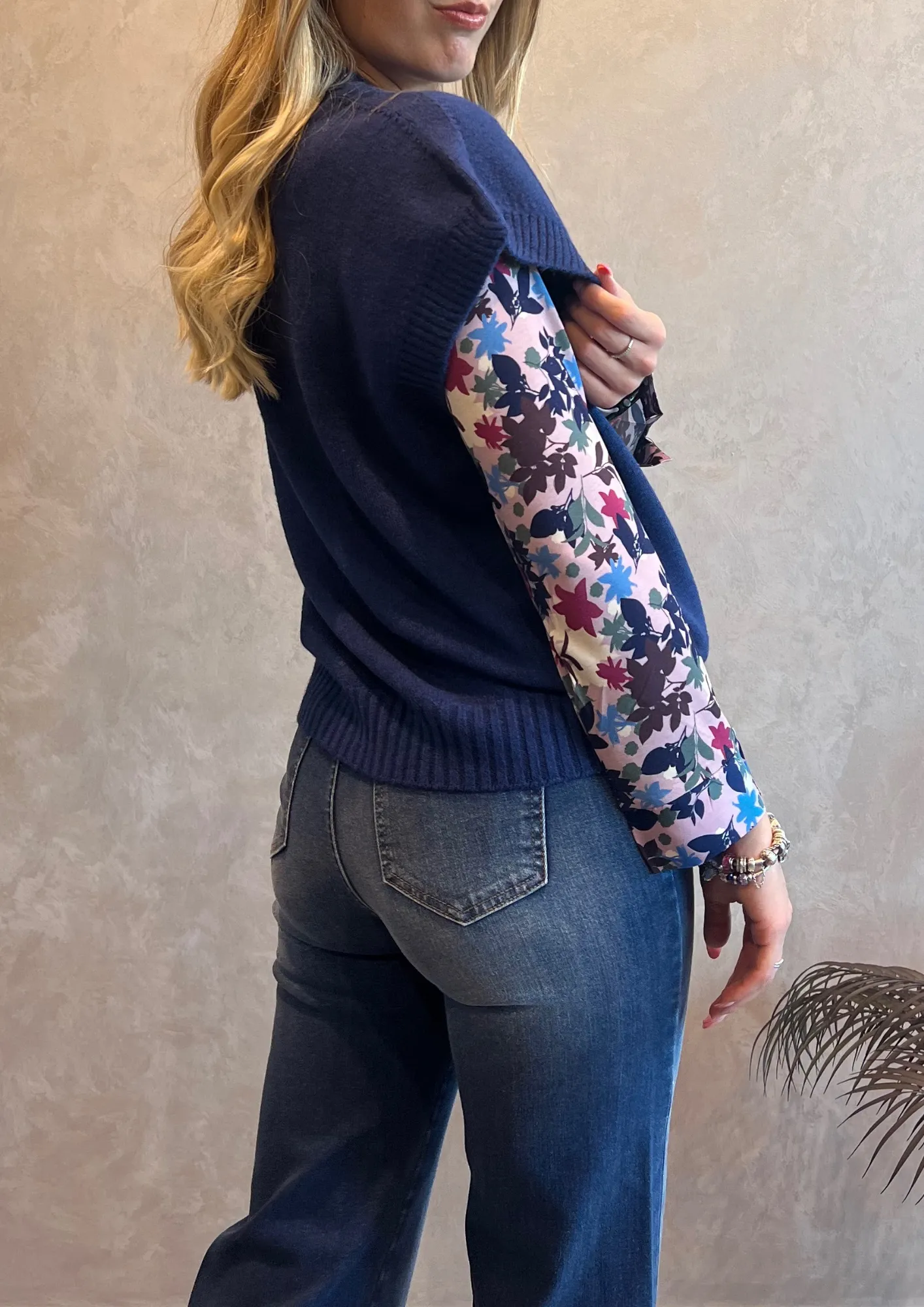 Gilet viscosa Dolby con scollo a V