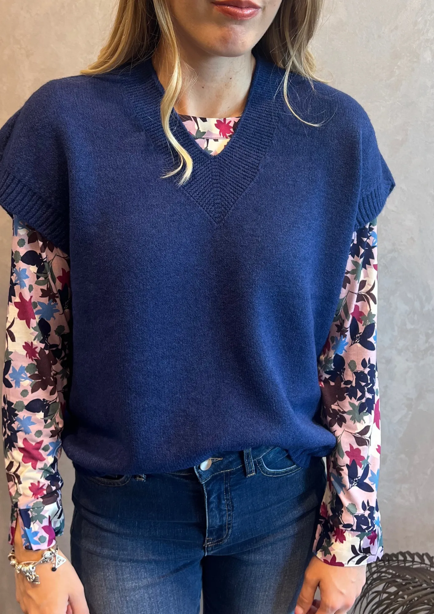 Gilet viscosa Dolby con scollo a V