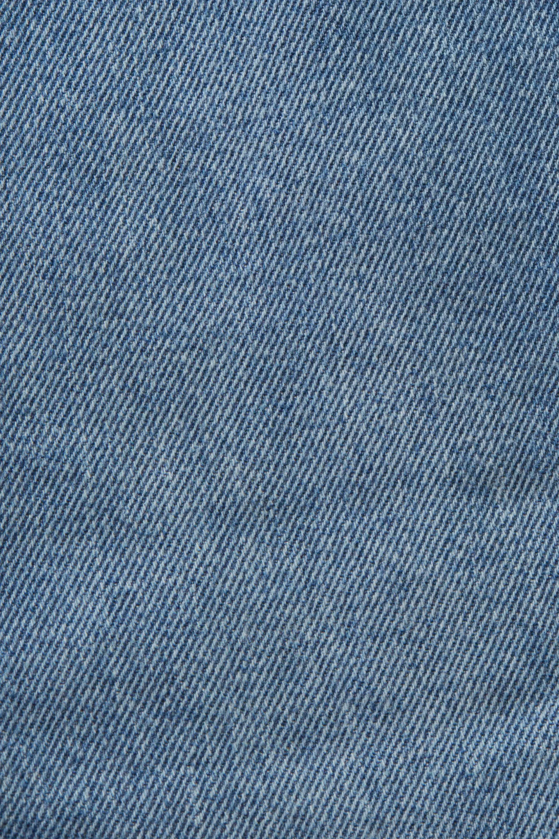 Jeans Regular affusolati a vita media