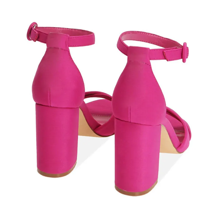 Sandali fucsia in tessuto, tacco 9 cm