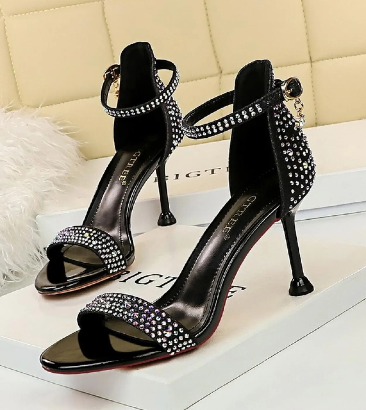 Sandalo da gladiatore con zeppa Donna Estate 2022 Scarpe da donna Scarpe eleganti da donna con tacco sottile in cristallo femmin