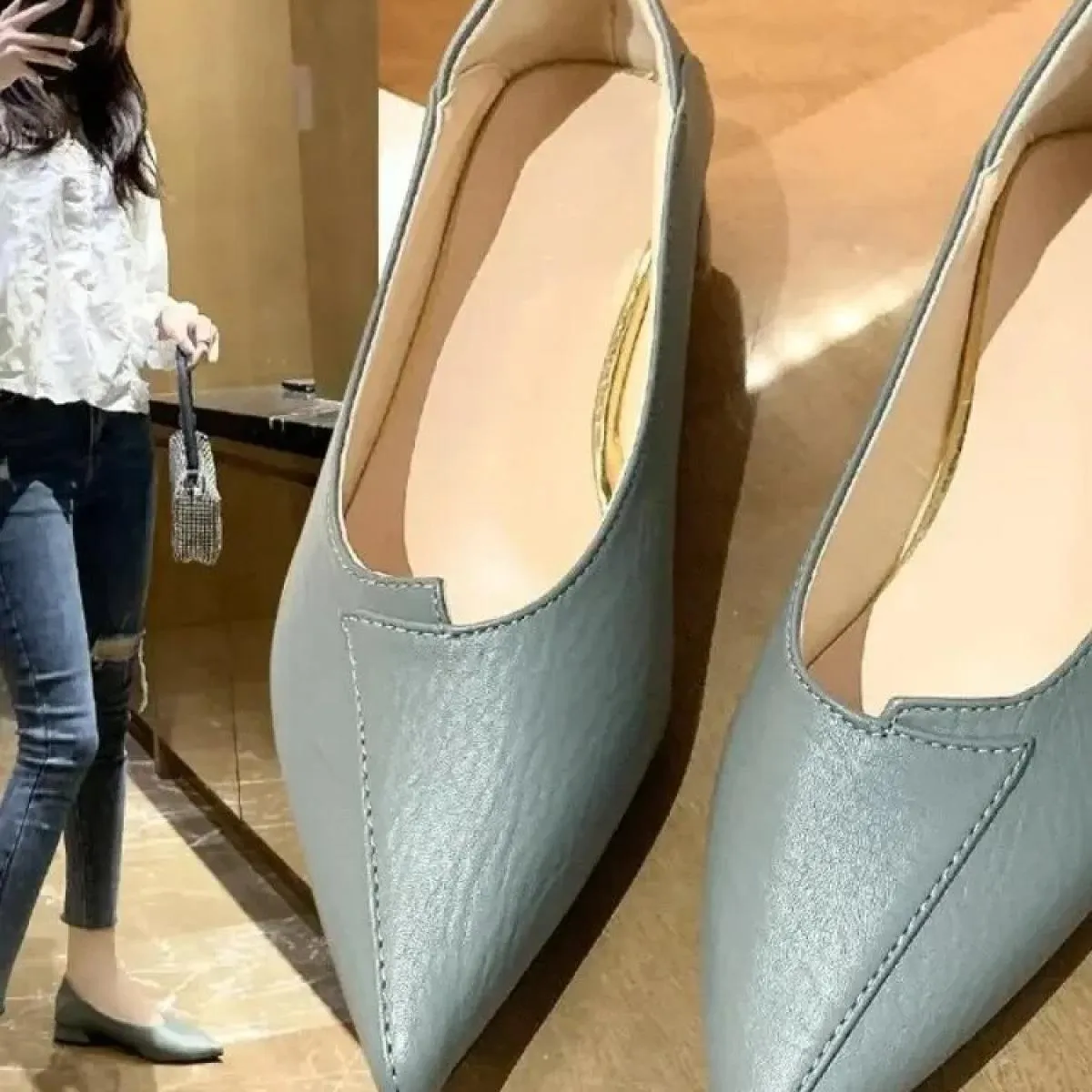 Scarpa singola moda a punta Scarpe da donna nuove con tacco spesso e fondo piatto Scarpe da studente con suola morbida Taglio ba