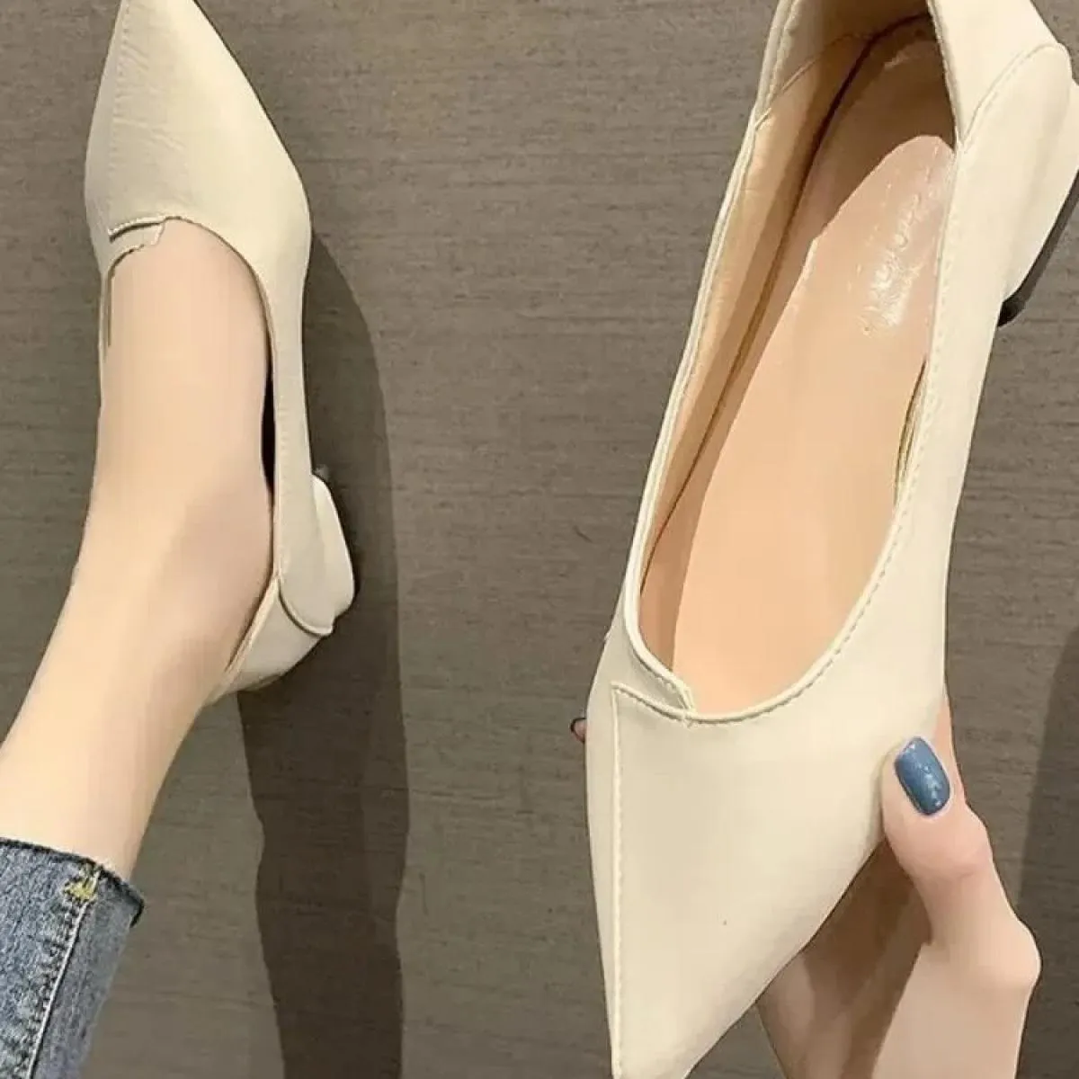 Scarpa singola moda a punta Scarpe da donna nuove con tacco spesso e fondo piatto Scarpe da studente con suola morbida Taglio ba