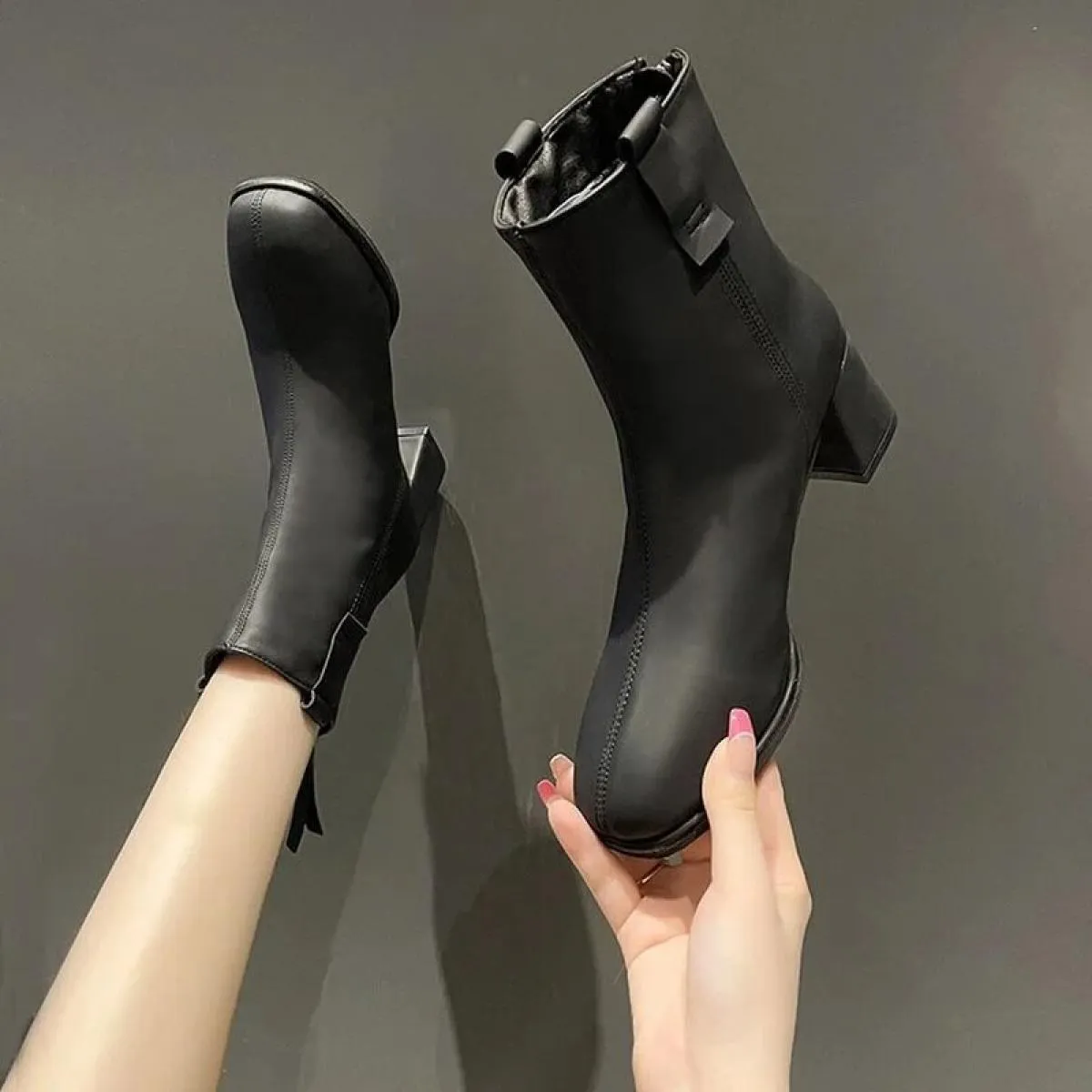 Scarpe autunnali per le donne Stivali da donna 2022 Nuovi tacchi alti Stivali da donna di lusso Donna Inverno Zeppa Offerte di l