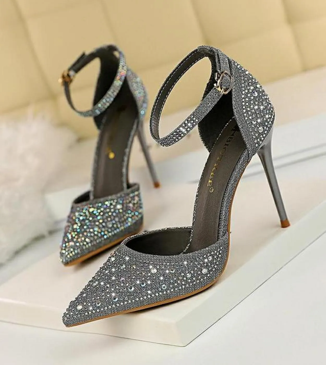 Scarpe Bigtree Strass lucidi Tacchi alti Scarpe da donna Décolleté da donna Décolleté con tacco a spillo Scarpe da sposa da donn