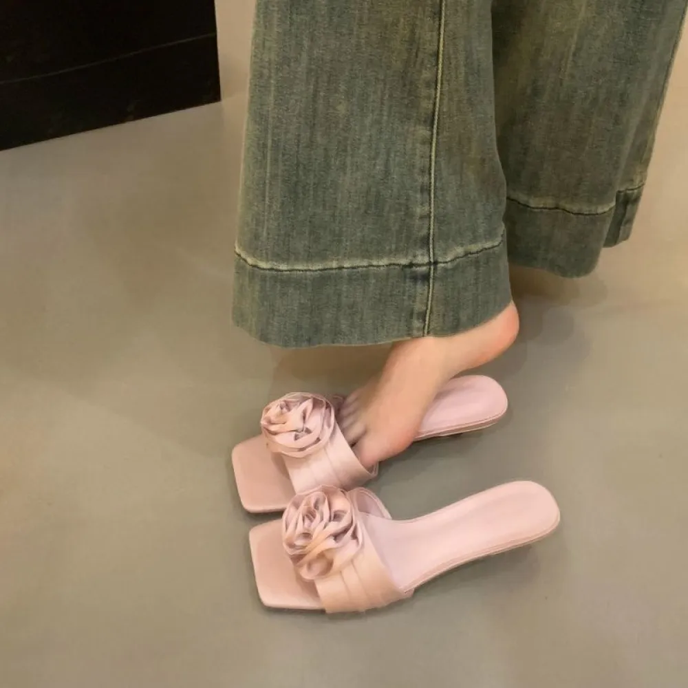 Scarpe da fata con gonna, tacchi alti, sandali e pantofole, sandali estivi francesi con fiori d'argento con tacco alto, pantofol