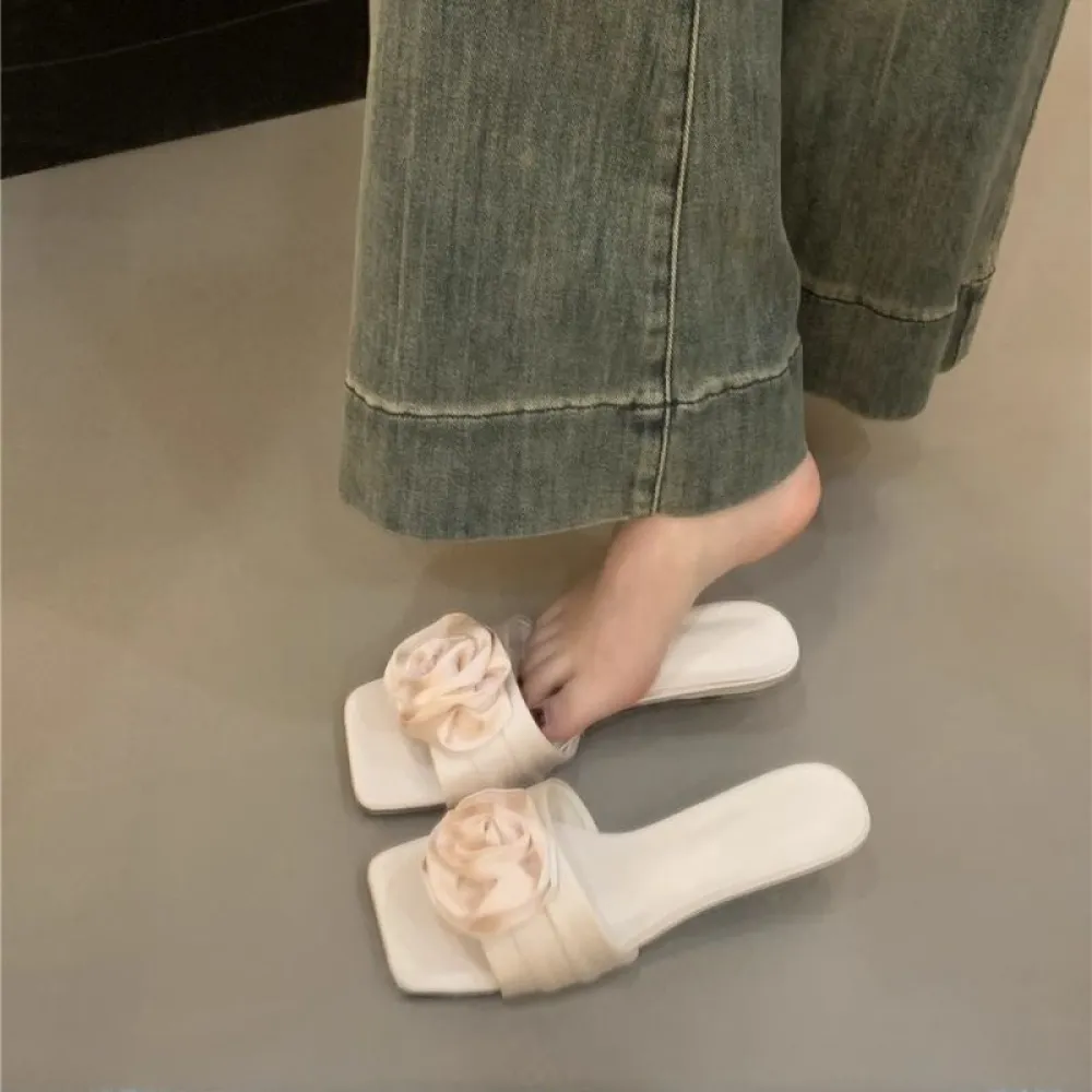 Scarpe da fata con gonna, tacchi alti, sandali e pantofole, sandali estivi francesi con fiori d'argento con tacco alto, pantofol