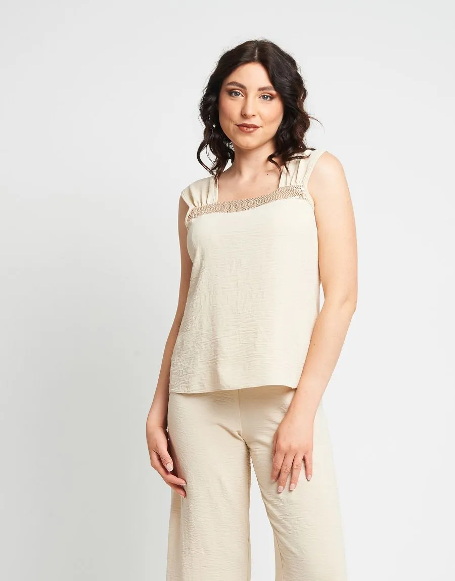 Top a spalla larga con inserto frontale