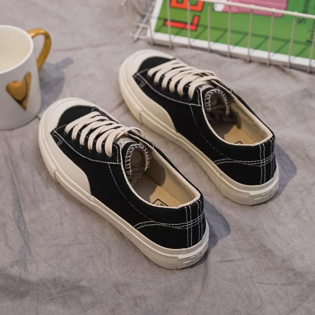 Zapatos De Mujer 2022 Nuove Donne Scarpe di Tela Solido Donna Vulcanize Scarpe di Moda della Scarpa Da Tennis Casual Lace Up di