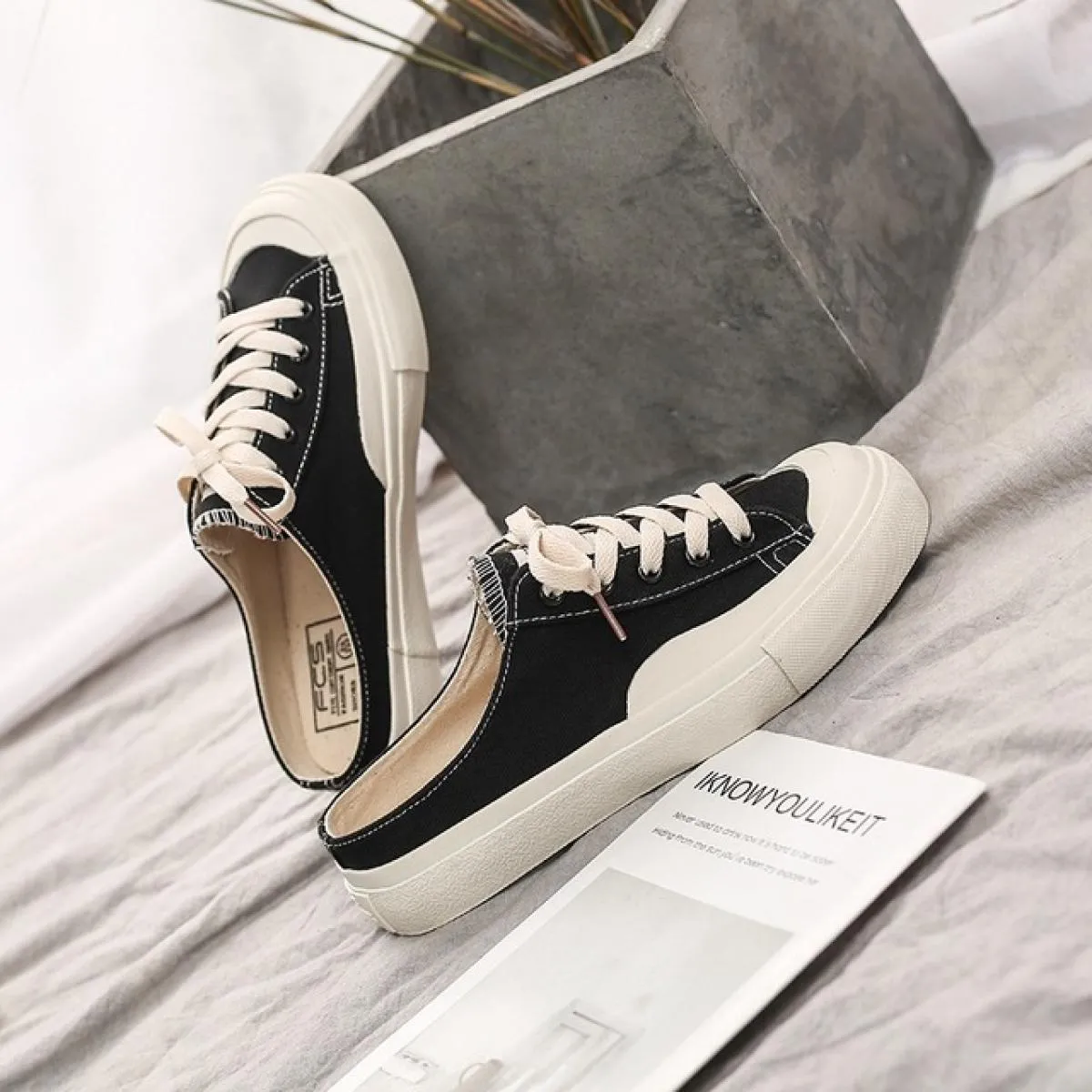 Zapatos De Mujer 2022 Nuove Donne Scarpe di Tela Solido Donna Vulcanize Scarpe di Moda della Scarpa Da Tennis Casual Lace Up di